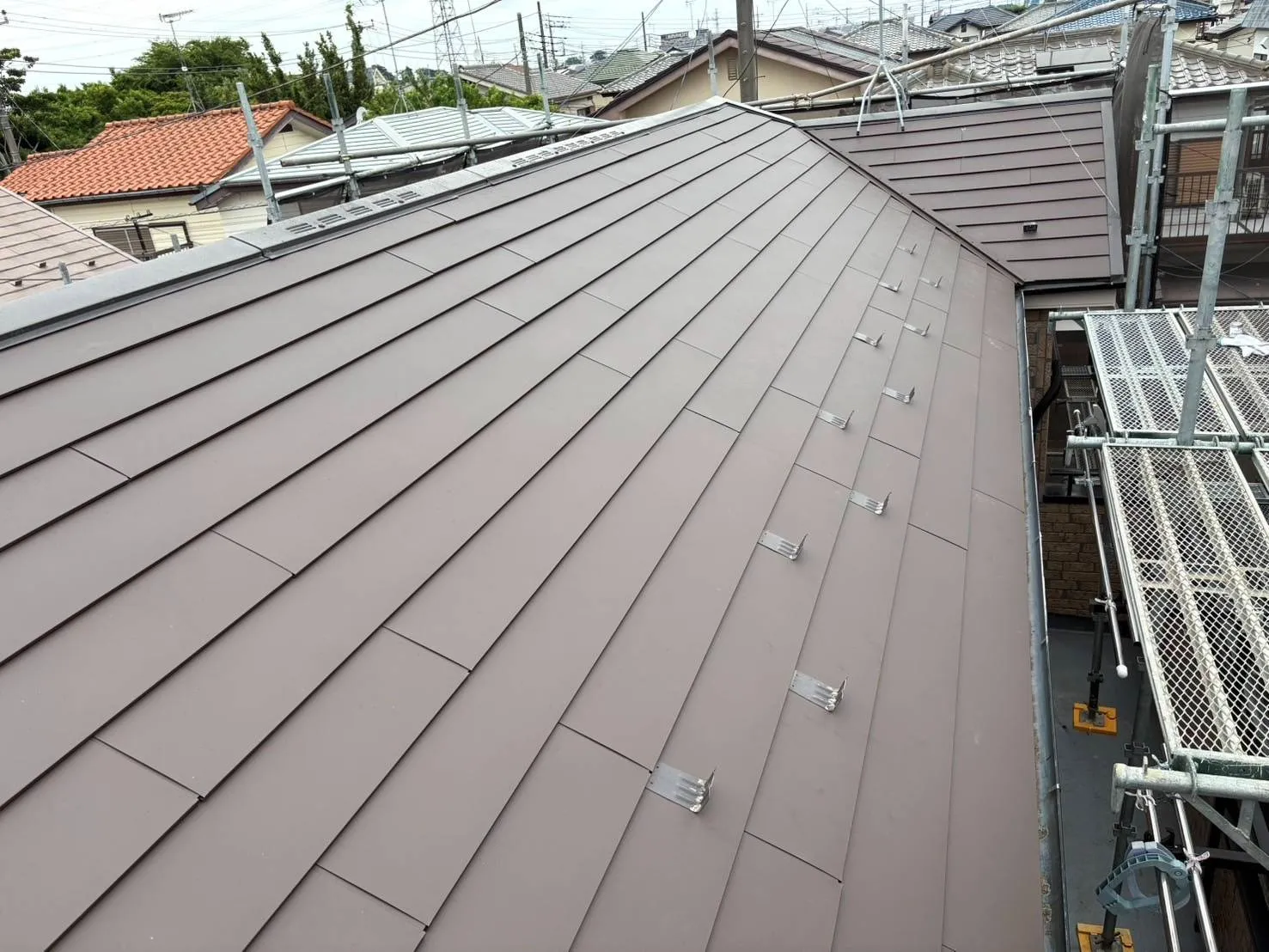 屋根カバー工法